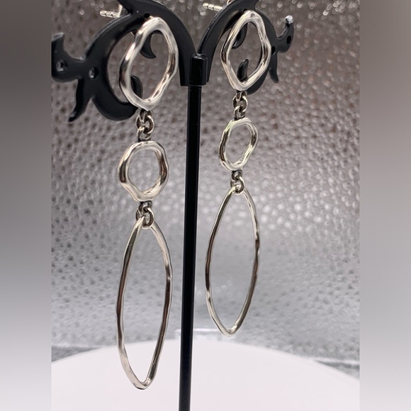 RARE Grace & Heart Post 3-Tier Hammered Sterling Dangle Earrings - Picture 2 of 10